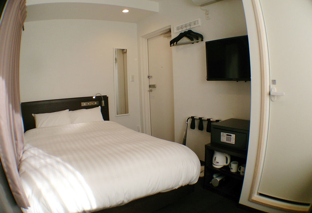 Akasaka Crystal Hotel (Adults Only) โตเกียว ภายนอก รูปภาพ